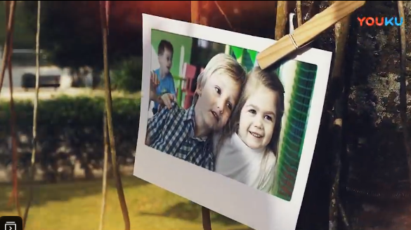 AE模板-户外拍立得家庭照片相册悬挂片头